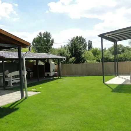 Lazaapartman Nyiregyhaza Exterior photo