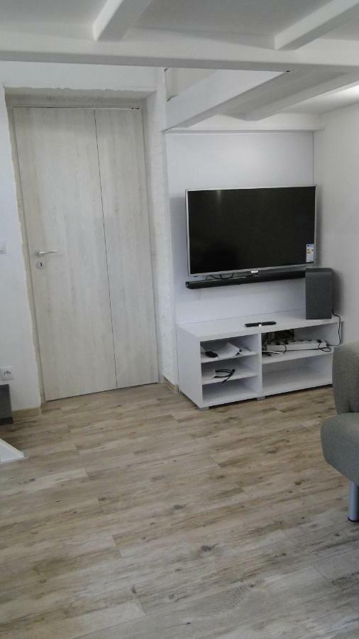 Lazaapartman Apartment *